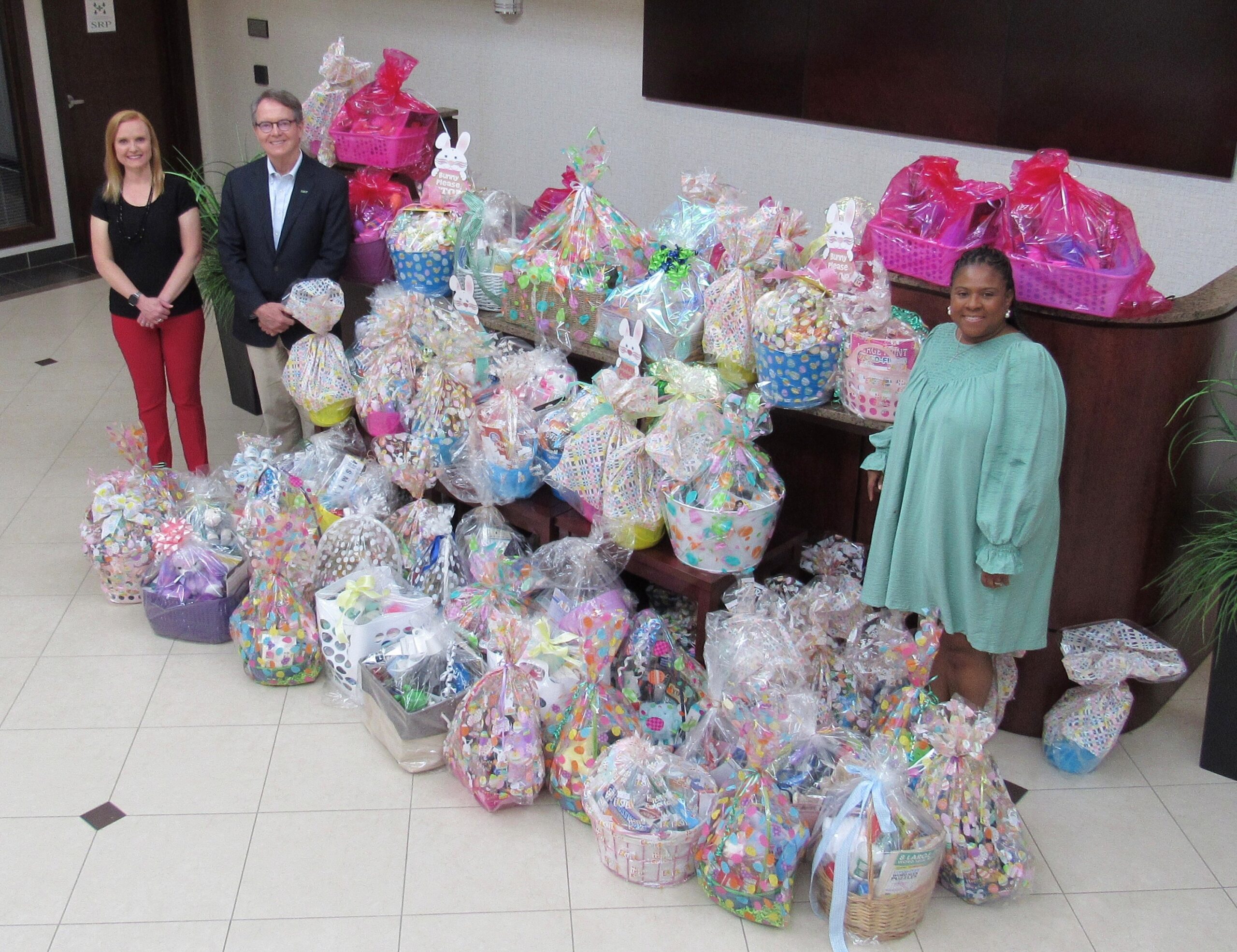 SRP FCU Staff Collect 79 Baskets for United Way Be-A-Bunny Program