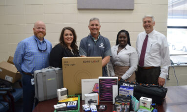 Robins Financial Credit Union Grants Wishes of Local Teachers